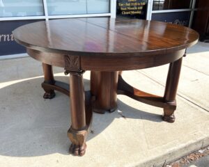 19th Century Solid Mahogany Round Dining Table with 3 Leaves