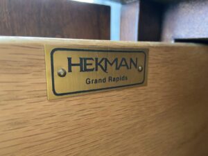 Hekman Solid Mahogany Enclosed Butler's Desk