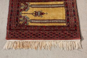  2x4 Handknotted Area Rug 