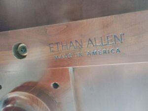 Round Ethan Allen Pedestal Side Table 