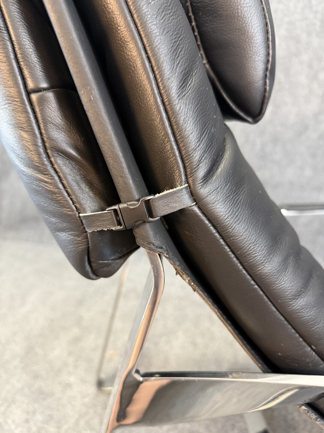 Ambiene Mid-Century Modern Style Black Leather Chair and Ottoman Ambiene Mid-Century Modern Style Black Leather Chair and Ottoman