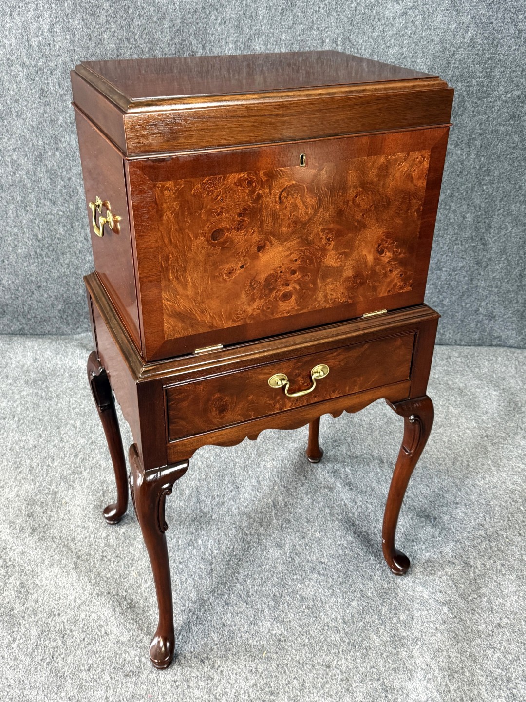 Hickory White American Masterpiece Silver Chest Hickory White American Masterpiece Silver Chest