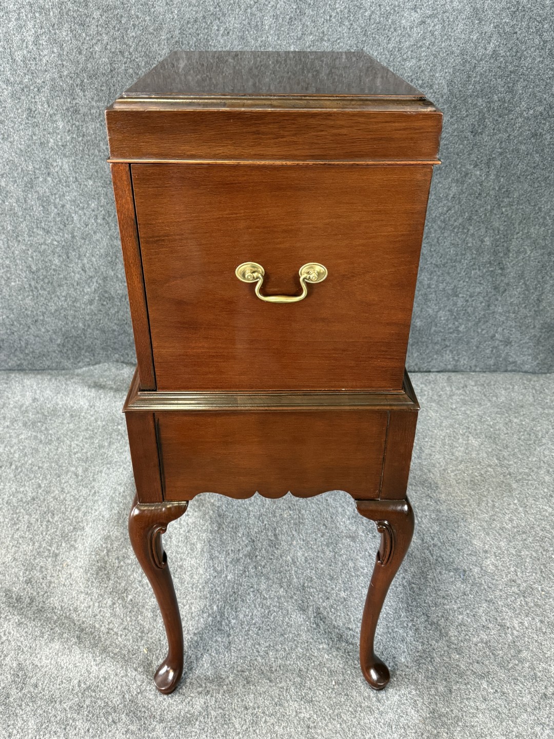 Hickory White American Masterpiece Silver Chest Hickory White American Masterpiece Silver Chest