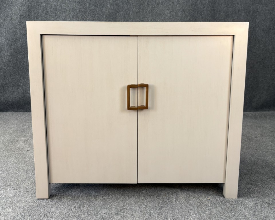 New Sherrill Furniture Occasional Naples Solid Wood Accent Cabinet New Sherrill Furniture Occasional Naples Solid Wood Accent Cabinet