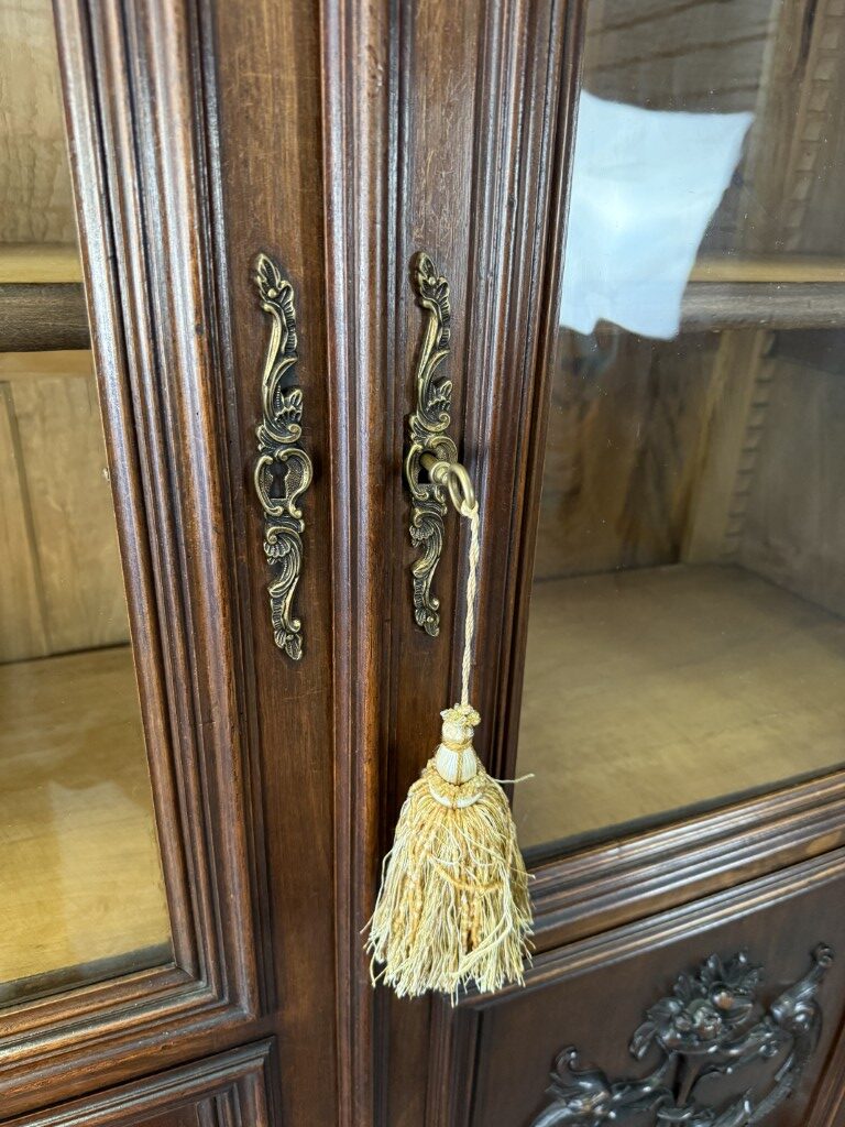 19th Century Solid Mahogany Carved Glass Door Bookcase 19th Century Solid Mahogany Carved Glass Door Bookcase