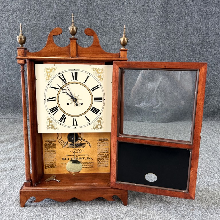 Early 1900s Eli Terry Jr. Functional Mantel Clock with Plantation Scene Early 1900s Eli Terry Jr. Functional Mantel Clock with Plantation Scene