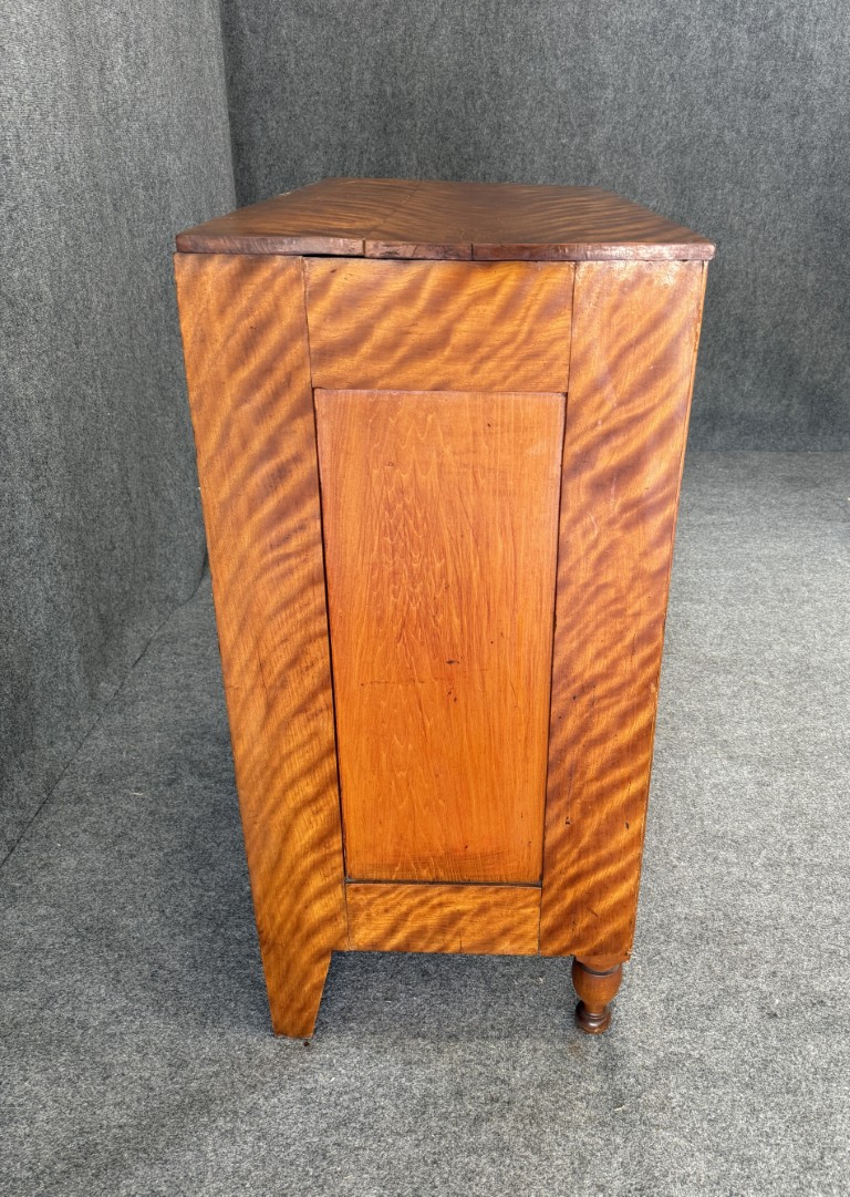 19th Century Four-Drawer Chest of Drawers with Figured Grain 19th Century Four-Drawer Chest of Drawers with Figured Grain