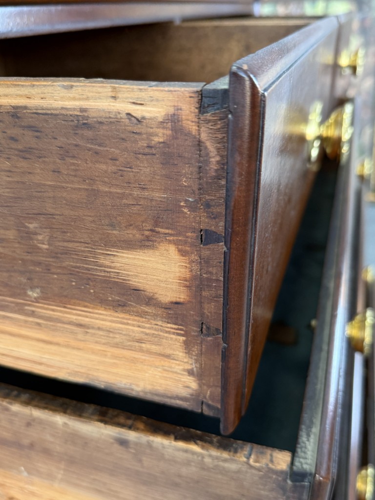 19th Century Inlaid Mahogany Chest of Drawers with Claw Feet 19th Century Inlaid Mahogany Chest of Drawers with Claw Feet