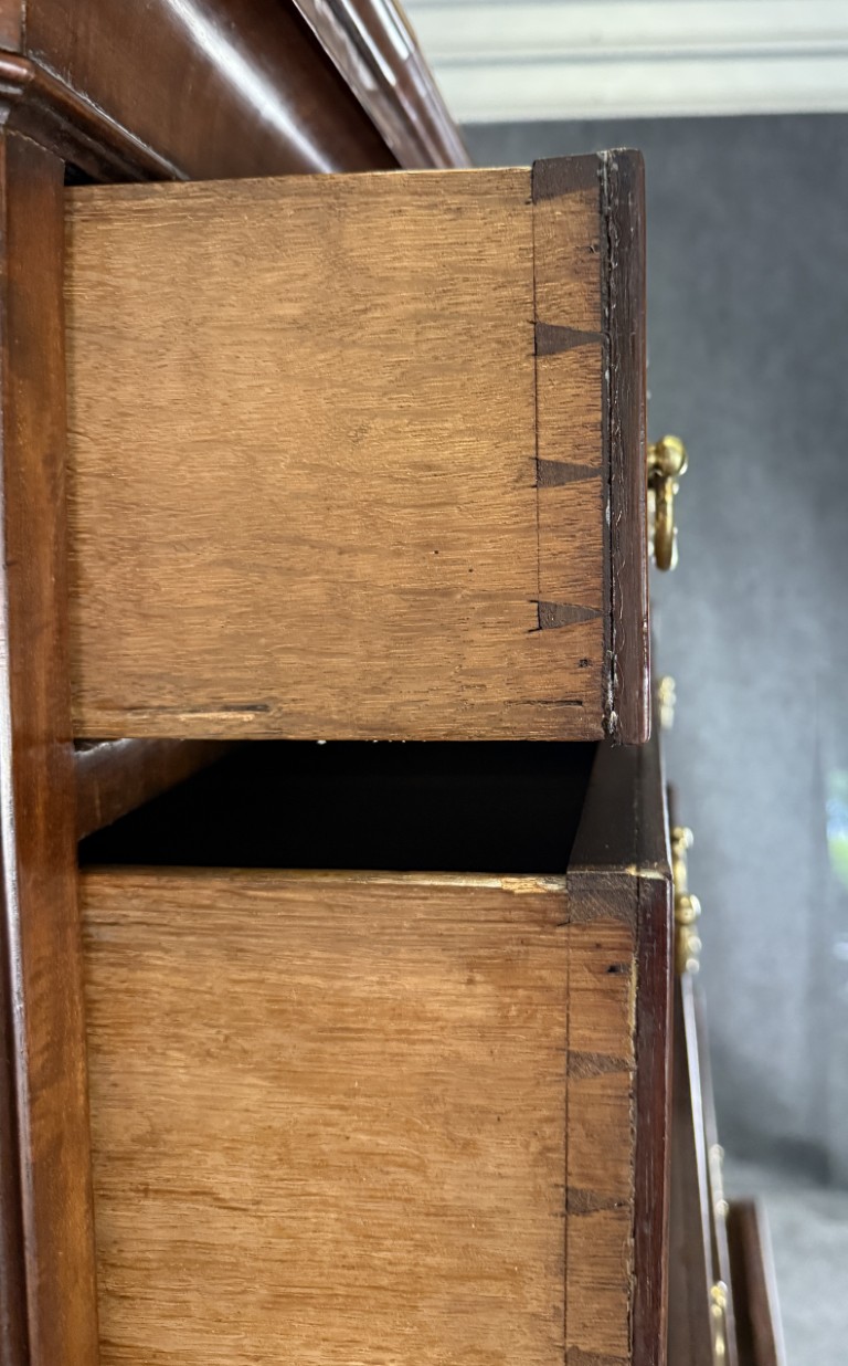 18th Century Inlaid Mahogany Chippendale Chest on Chest 18th Century Inlaid Mahogany Chippendale Chest on Chest