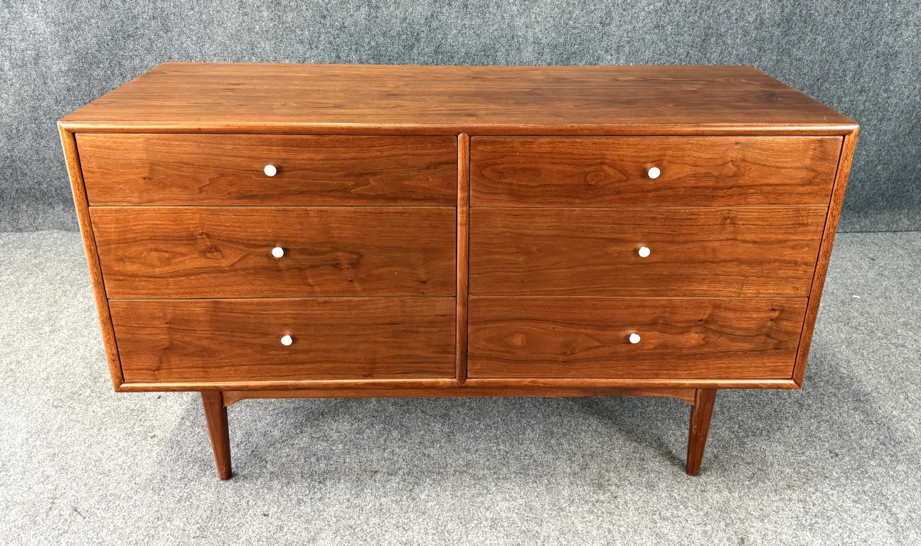 Mid-Century Modern Drexel Declaration Walnut Dresser Mid-Century Modern Drexel Declaration Walnut Dresser