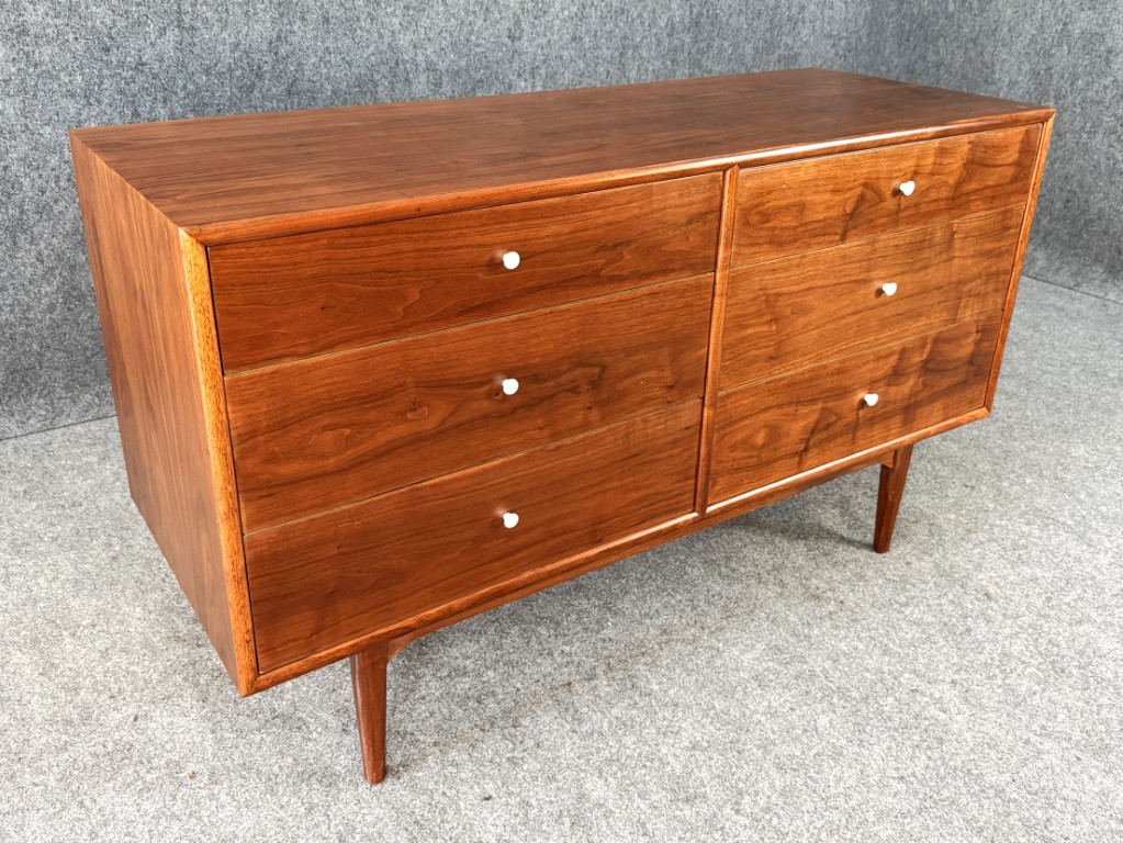 Mid-Century Modern Drexel Declaration Walnut Dresser Mid-Century Modern Drexel Declaration Walnut Dresser