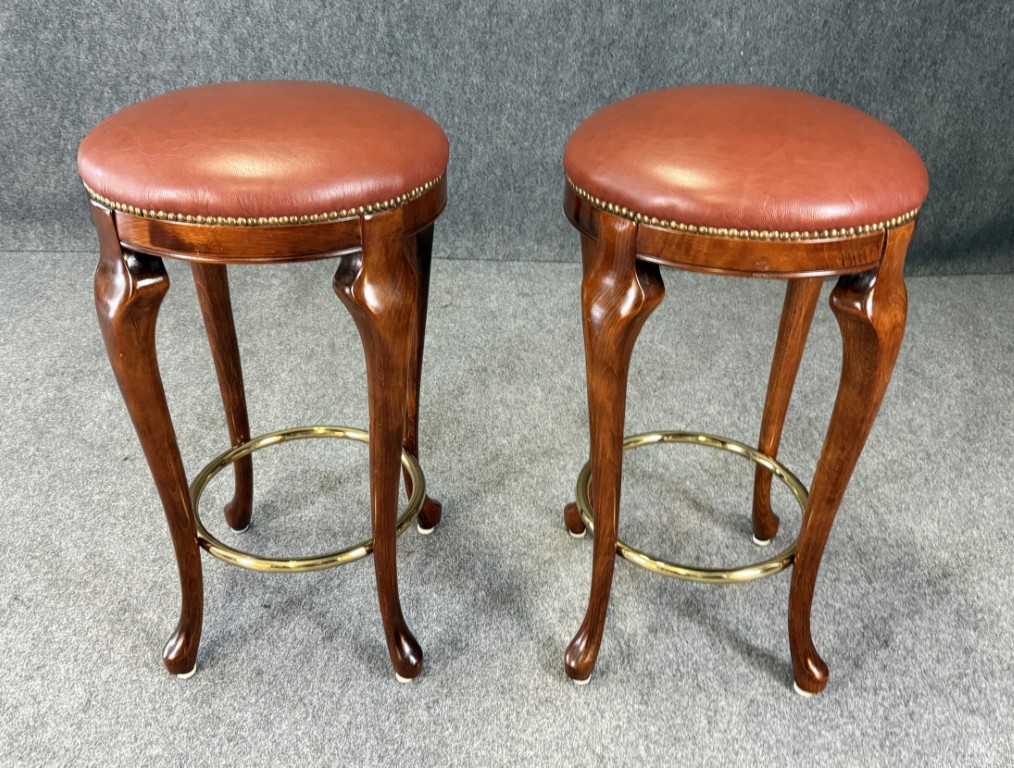 Flamed Mahogany Bar with Pair of Stools Flamed Mahogany Bar with Pair of Stools