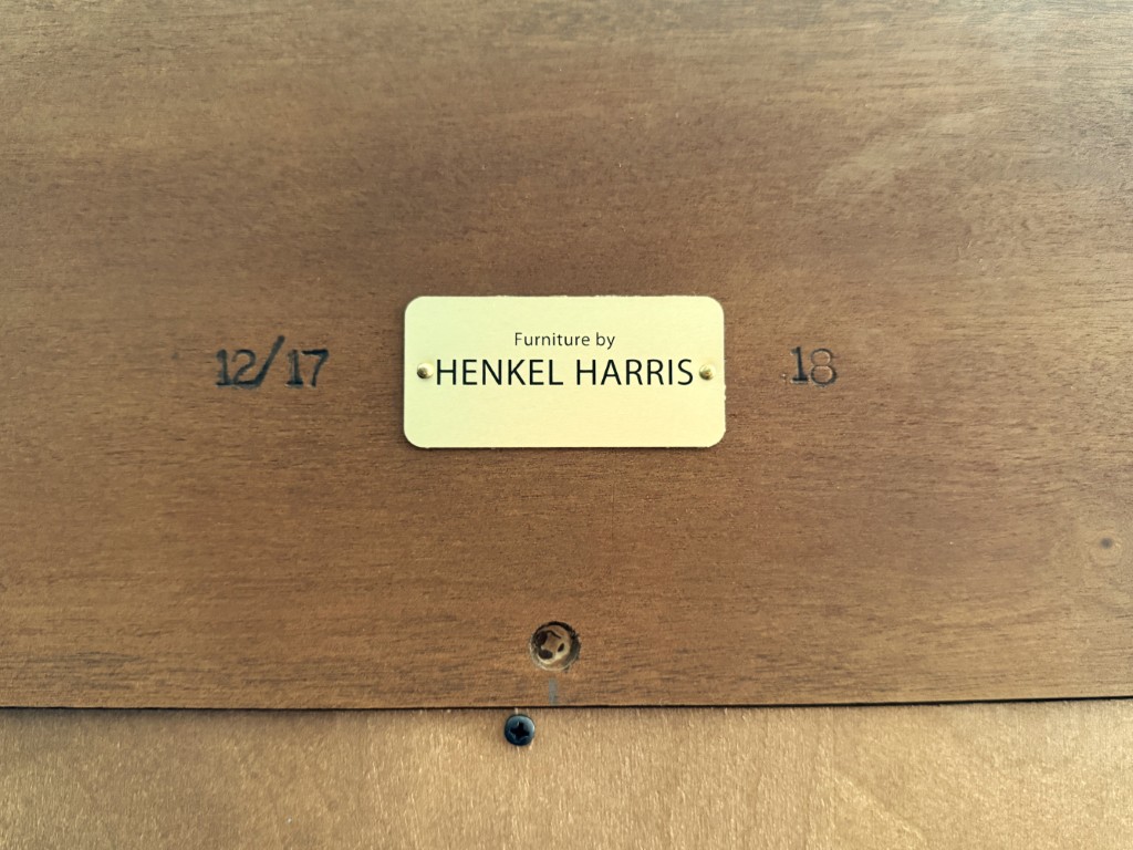 Henkel Harris Mahogany Display Case Model No. 2302 Henkel Harris Mahogany Display Case Model No. 2302