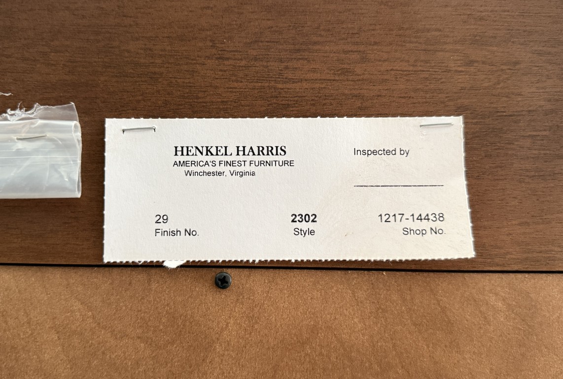 Henkel Harris Mahogany Display Case Model No. 2302 Henkel Harris Mahogany Display Case Model No. 2302