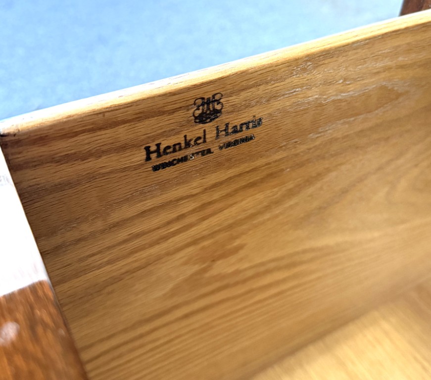 Henkel Harris Mahogany Display Case Model No. 2302 Henkel Harris Mahogany Display Case Model No. 2302