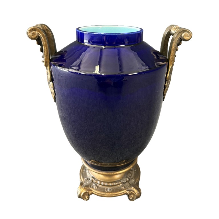DR595 (0)Early 1900's Cobalt Blue Ceramic Vase with Brass Handles vEarly 1900's Cobalt Blue Ceramic Vase with Brass Handles