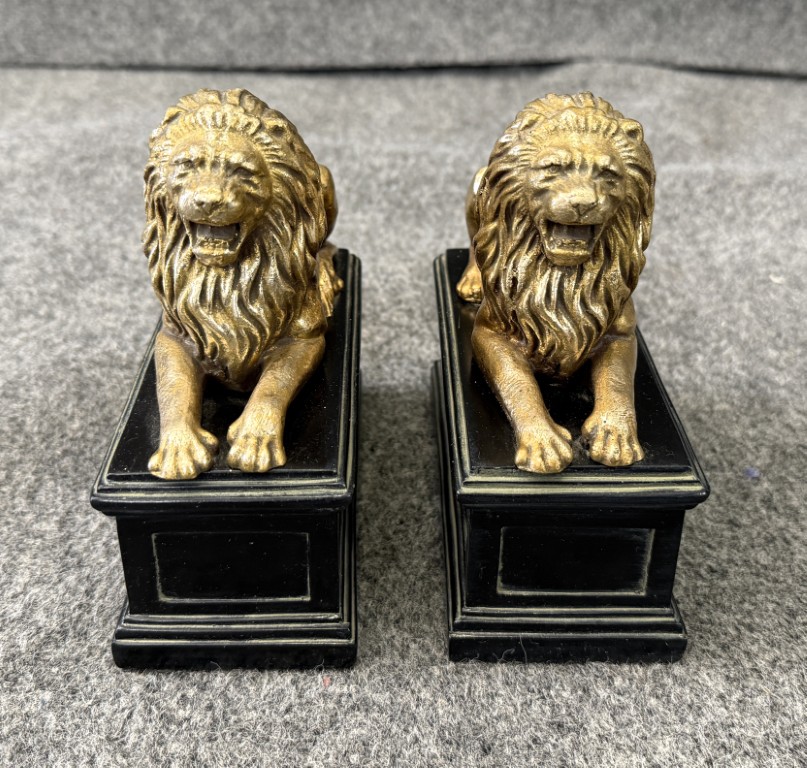 Pair of Seated Lion Bookends Pair of Seated Lion Bookends