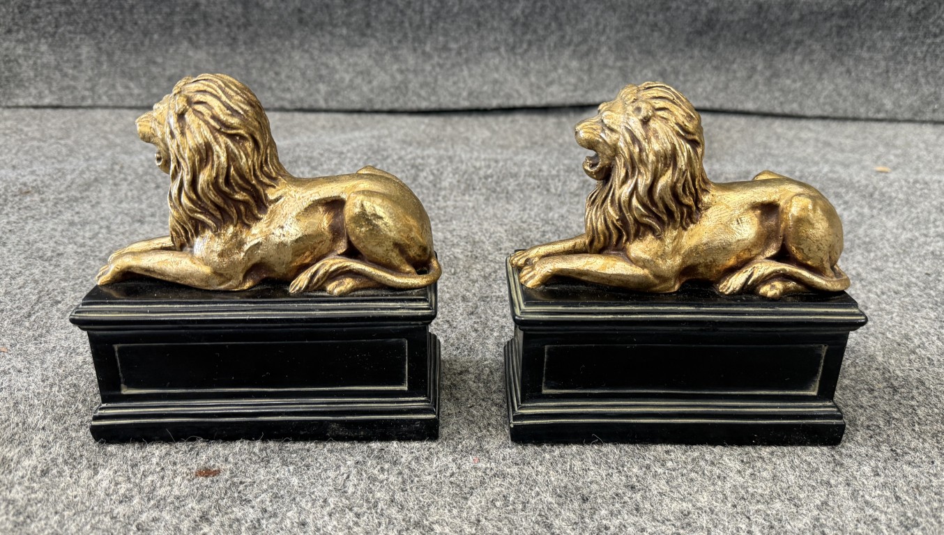 Pair of Seated Lion Bookends Pair of Seated Lion Bookends