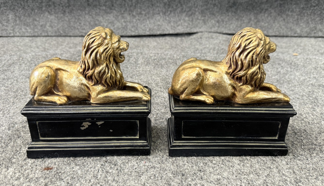 Pair of Seated Lion Bookends Pair of Seated Lion Bookends