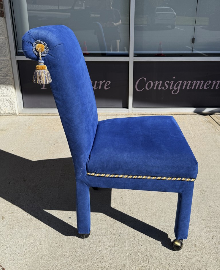 5 Piece Dining Set with Round Glass Top Table and Royal Blue Chairs with Tassels 5 Piece Dining Set with Round Glass Top Table and Royal Blue Chairs with Tassels