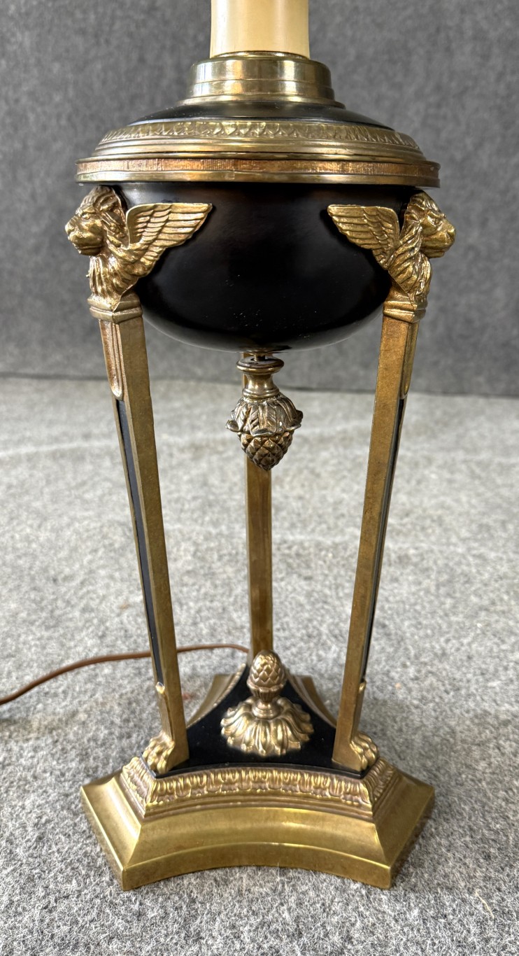 Vintage 1972 Chapman Fontbonne Brass Table Lamp Vintage 1972 Chapman Fontbonne Brass Table Lamp