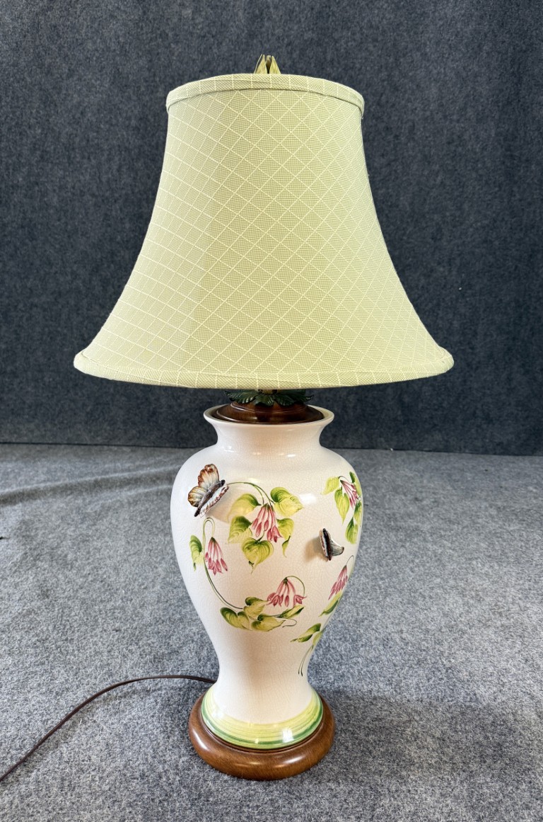 Hand-Painted Floral Porcelain Butterfly Lamp with Shade Hand-Painted Floral Porcelain Butterfly Lamp with Shade