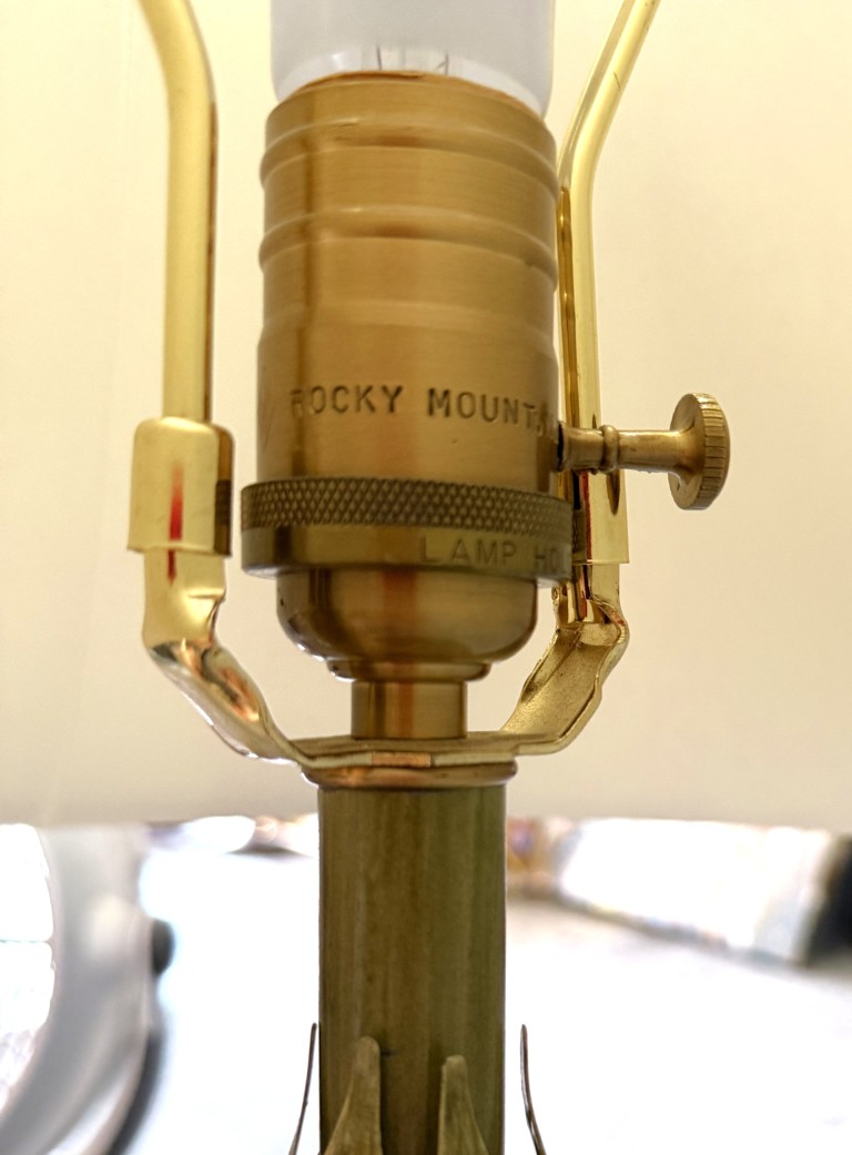 Hand-Painted Floral Porcelain Butterfly Lamp with Shade Hand-Painted Floral Porcelain Butterfly Lamp with Shade