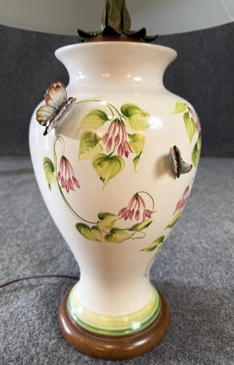 Hand-Painted Floral Porcelain Butterfly Lamp with Shade Hand-Painted Floral Porcelain Butterfly Lamp with Shade