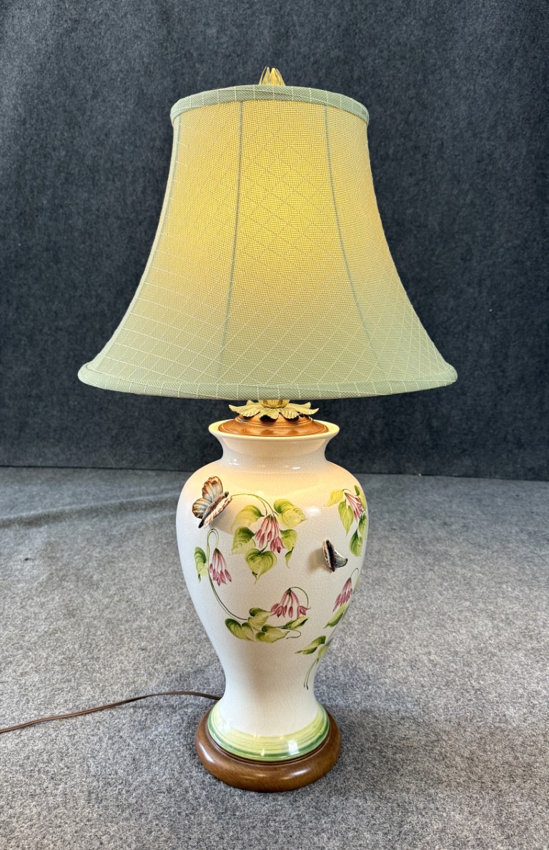 Hand-Painted Floral Porcelain Butterfly Lamp with Shade Hand-Painted Floral Porcelain Butterfly Lamp with Shade
