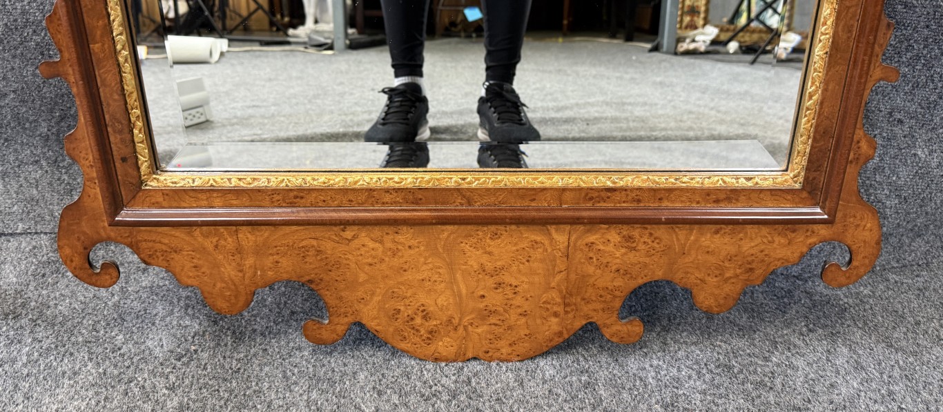 Friedman Brothers Colonial Williamsburg Burled Wall Mirror Friedman Brothers Colonial Williamsburg Burled Wall Mirror