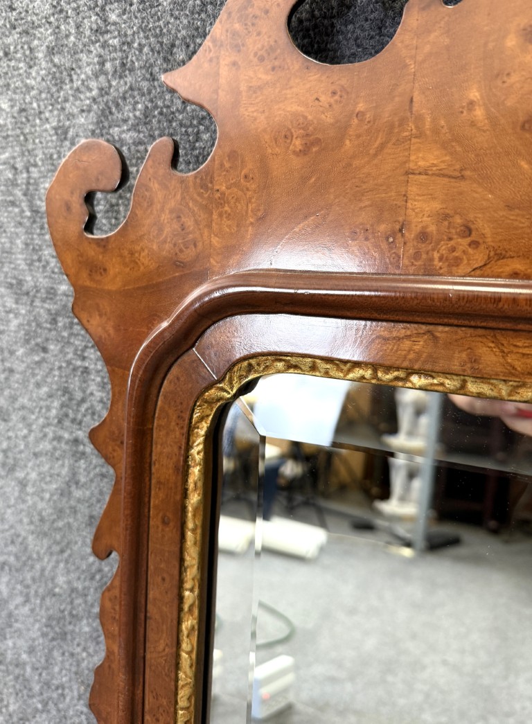 Friedman Brothers Colonial Williamsburg Burled Wall Mirror Friedman Brothers Colonial Williamsburg Burled Wall Mirror