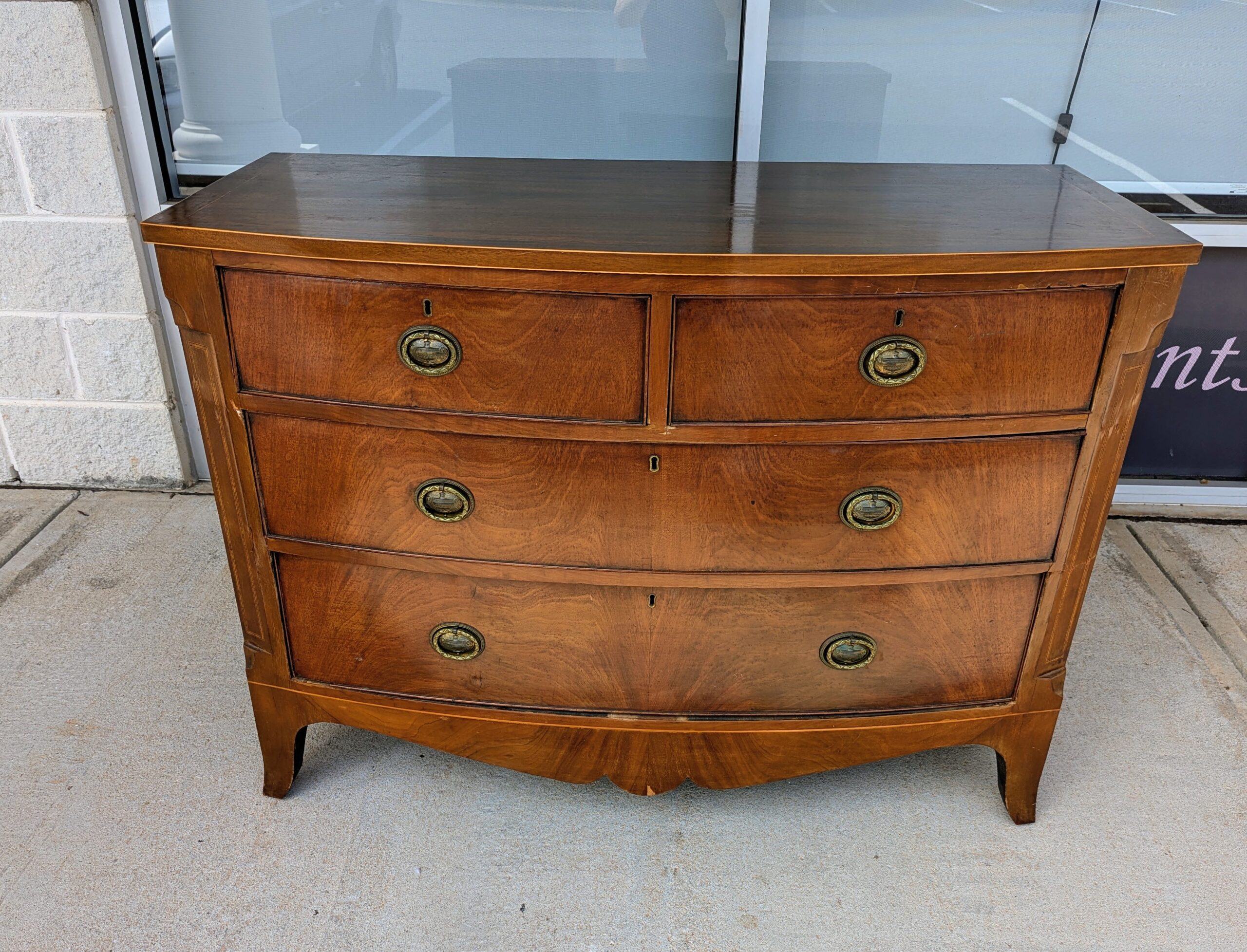19th Century Hepplewhite Style Chest of Drawers 19th Century Hepplewhite Style Chest of Drawers