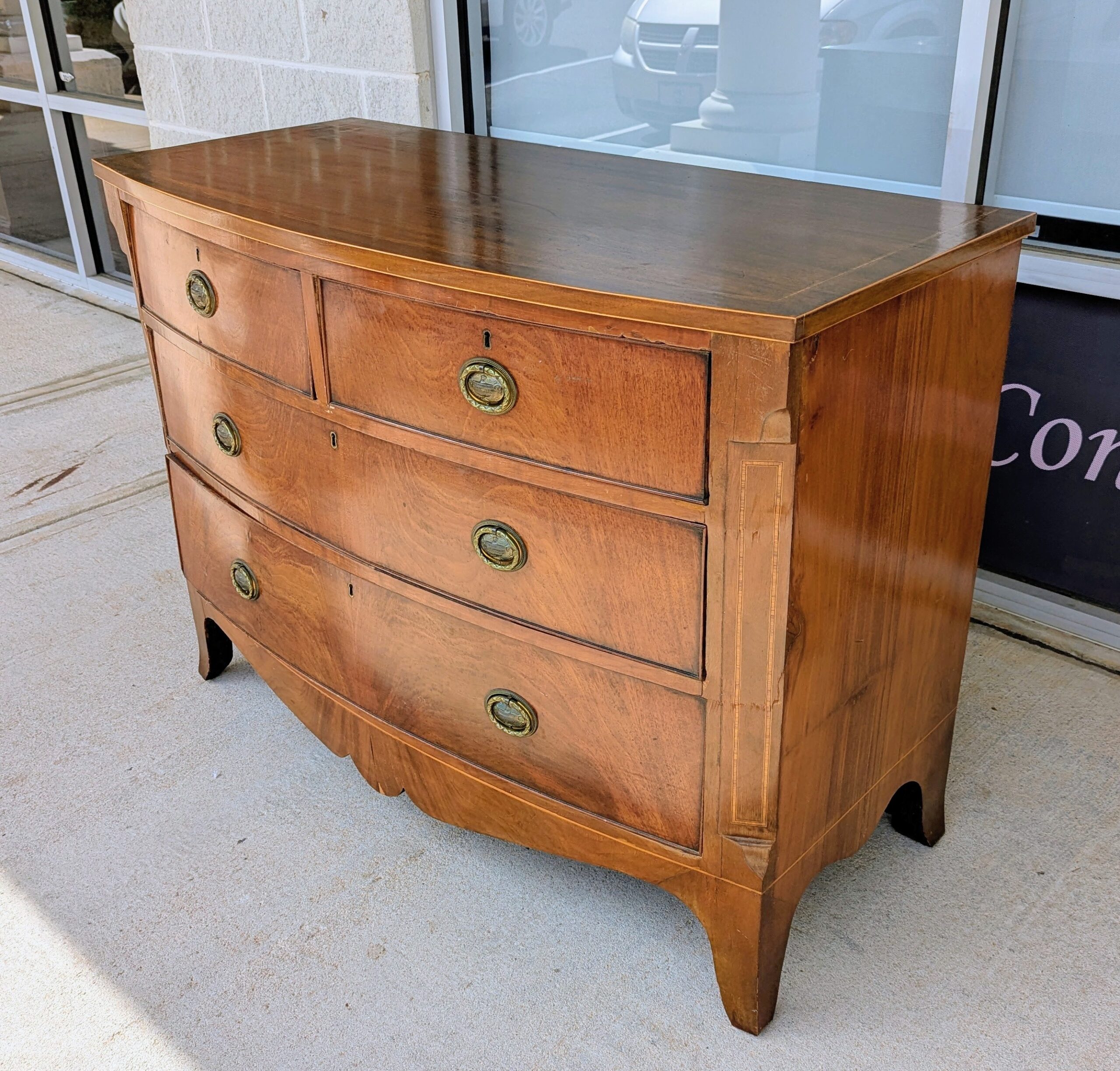 19th Century Hepplewhite Style Chest of Drawers 19th Century Hepplewhite Style Chest of Drawers