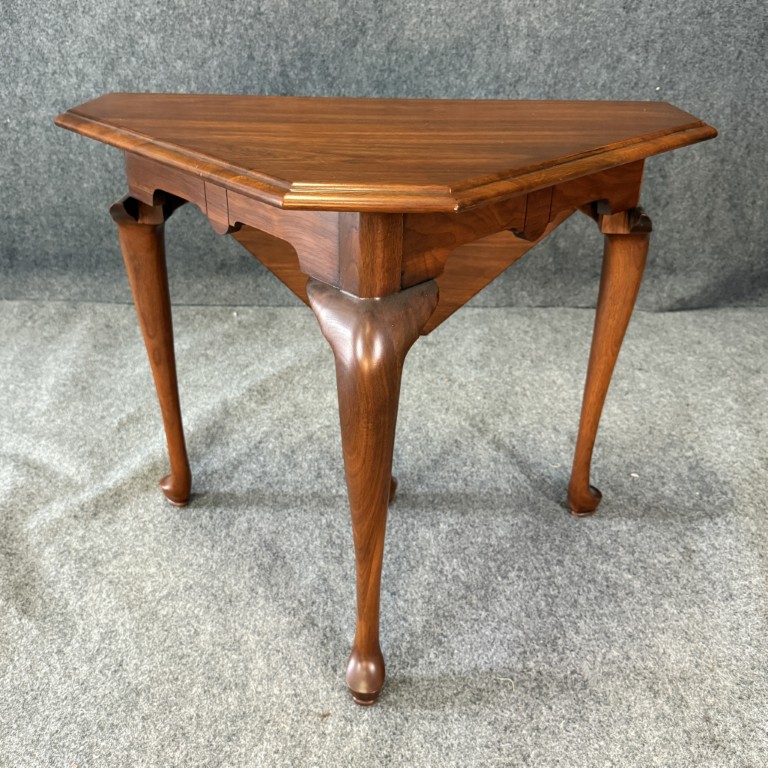 Henkel Harris Solid Cherry Drop-Side Handkerchief Table Model No. 5610 Henkel Harris Solid Cherry Drop-Side Handkerchief Table Model No. 5610