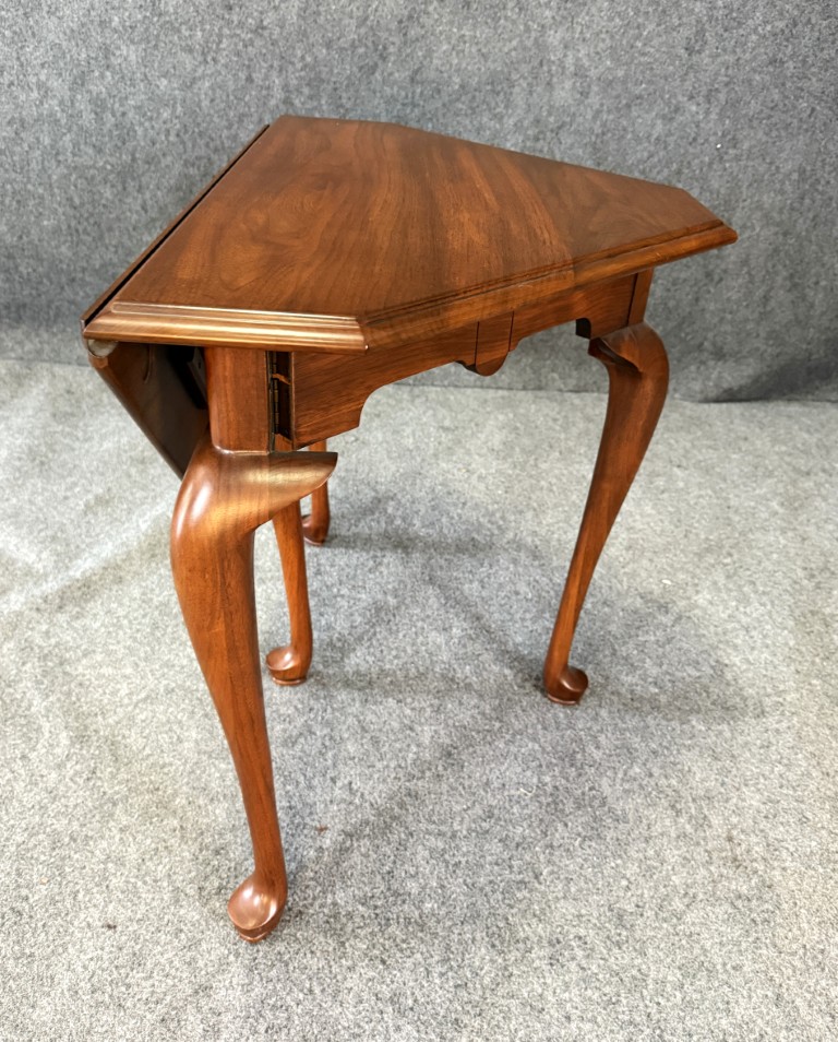 Henkel Harris Solid Cherry Drop-Side Handkerchief Table Model No. 5610 Henkel Harris Solid Cherry Drop-Side Handkerchief Table Model No. 5610