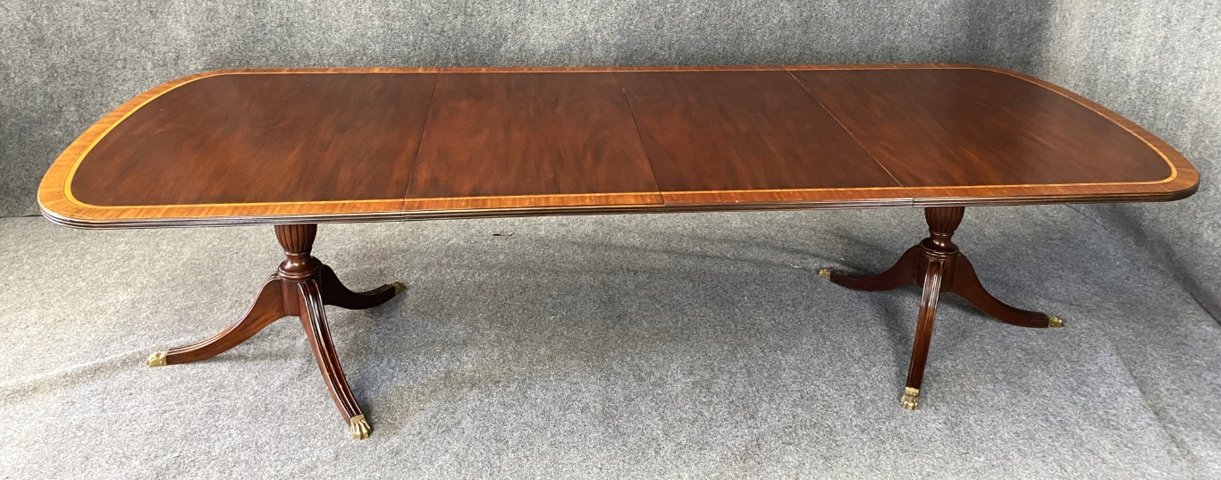 Henkel Harris 9 Piece Mahogany Dining Set Models No. 2207 & 107 Henkel Harris 9 Piece Mahogany Dining Set Models No. 2207 & 107