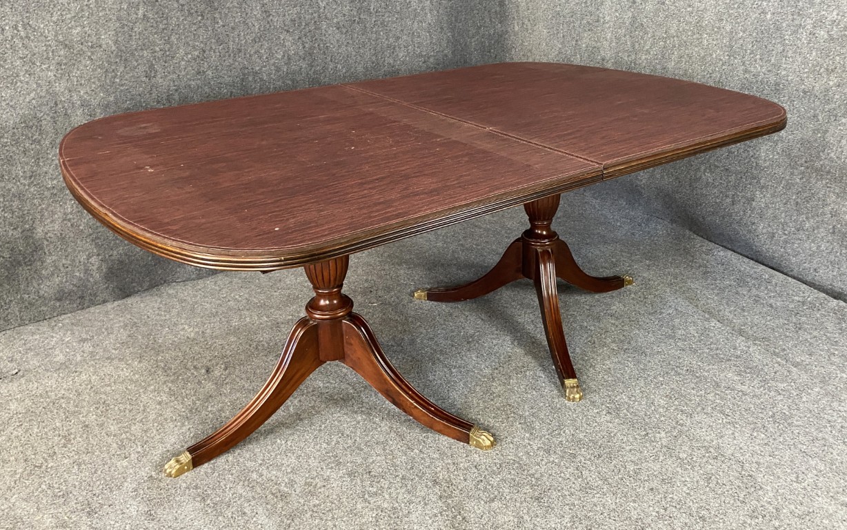 Henkel Harris 9 Piece Mahogany Dining Set Models No. 2207 & 107 Henkel Harris 9 Piece Mahogany Dining Set Models No. 2207 & 107