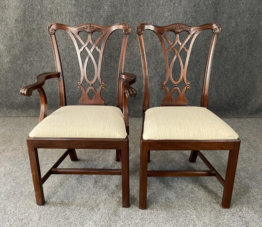 Henkel Harris 9 Piece Mahogany Dining Set Models No. 2207 & 107 Henkel Harris 9 Piece Mahogany Dining Set Models No. 2207 & 107