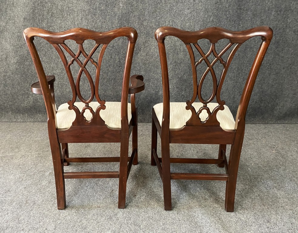 Henkel Harris 9 Piece Mahogany Dining Set Models No. 2207 & 107 Henkel Harris 9 Piece Mahogany Dining Set Models No. 2207 & 107