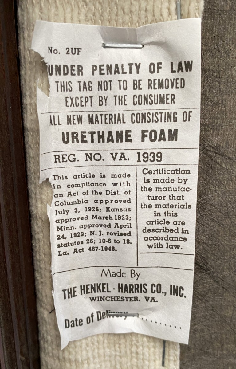 Henkel Harris 9 Piece Mahogany Dining Set Models No. 2207 & 107 Henkel Harris 9 Piece Mahogany Dining Set Models No. 2207 & 107