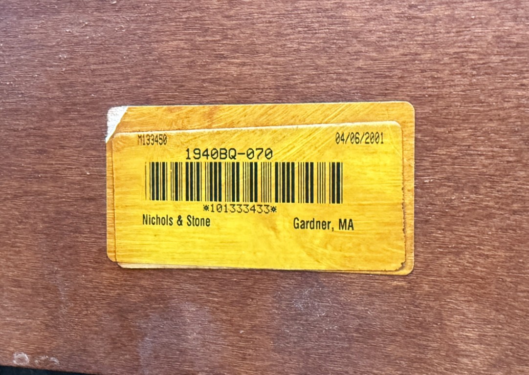 9 Piece Nichols & Stone Dining Set with Two Leaves 9 Piece Nichols & Stone Dining Set with Two Leaves