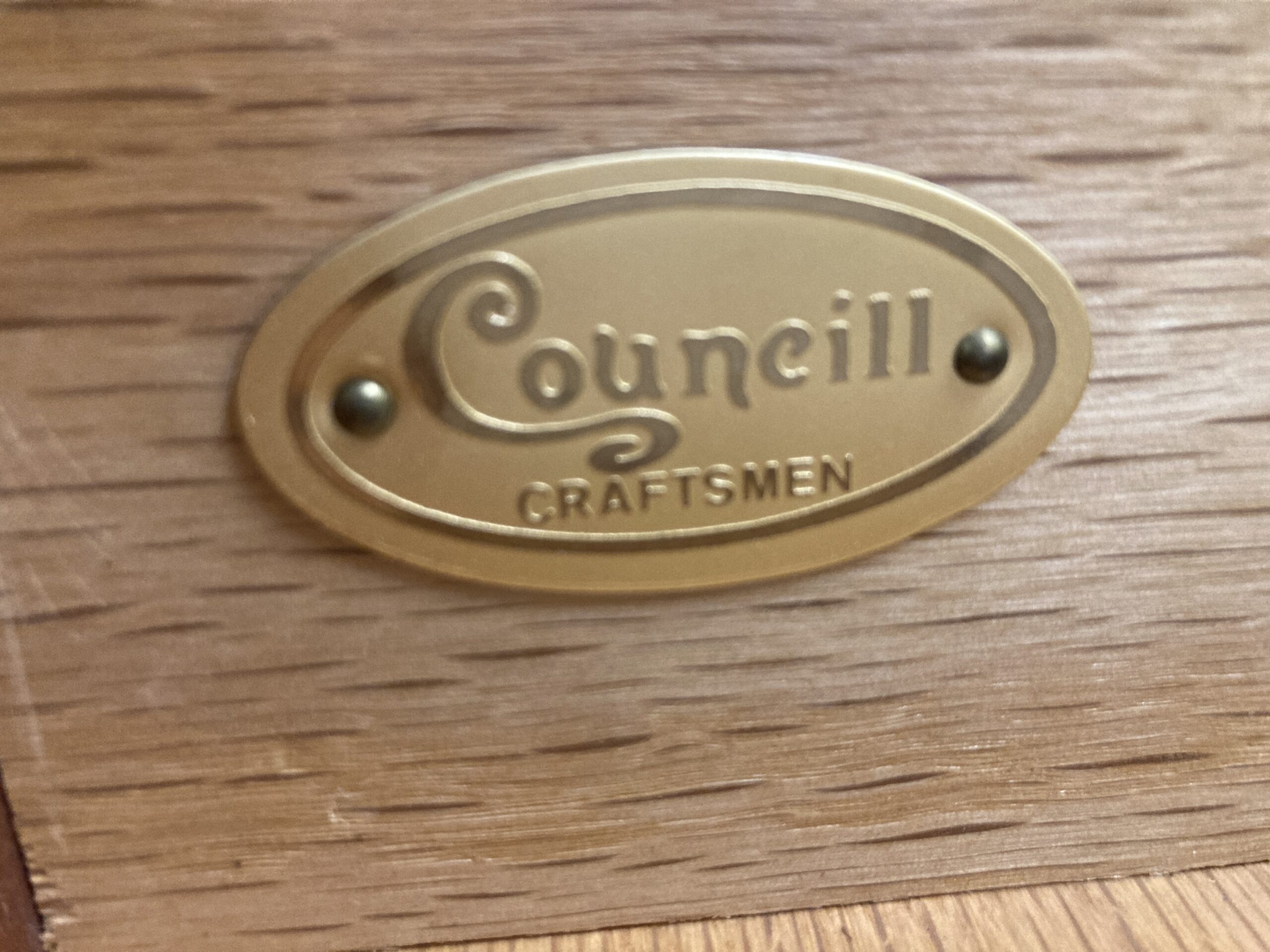 Mahogany and Satinwood Banded Top Lowboy by Councill Craftsmen Mahogany and Satinwood Banded Top Lowboy by Councill Craftsmen