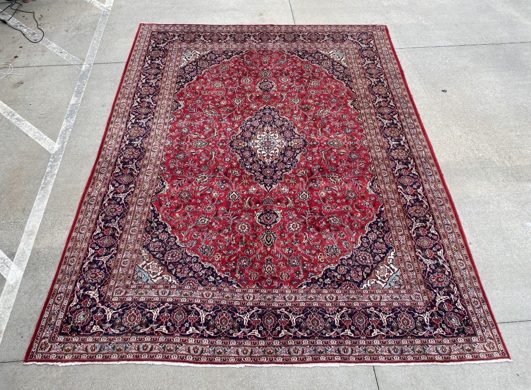 10x13 Hand-Knotted Persian Kashan Rug 10x13 Hand-Knotted Persian Kashan Rug