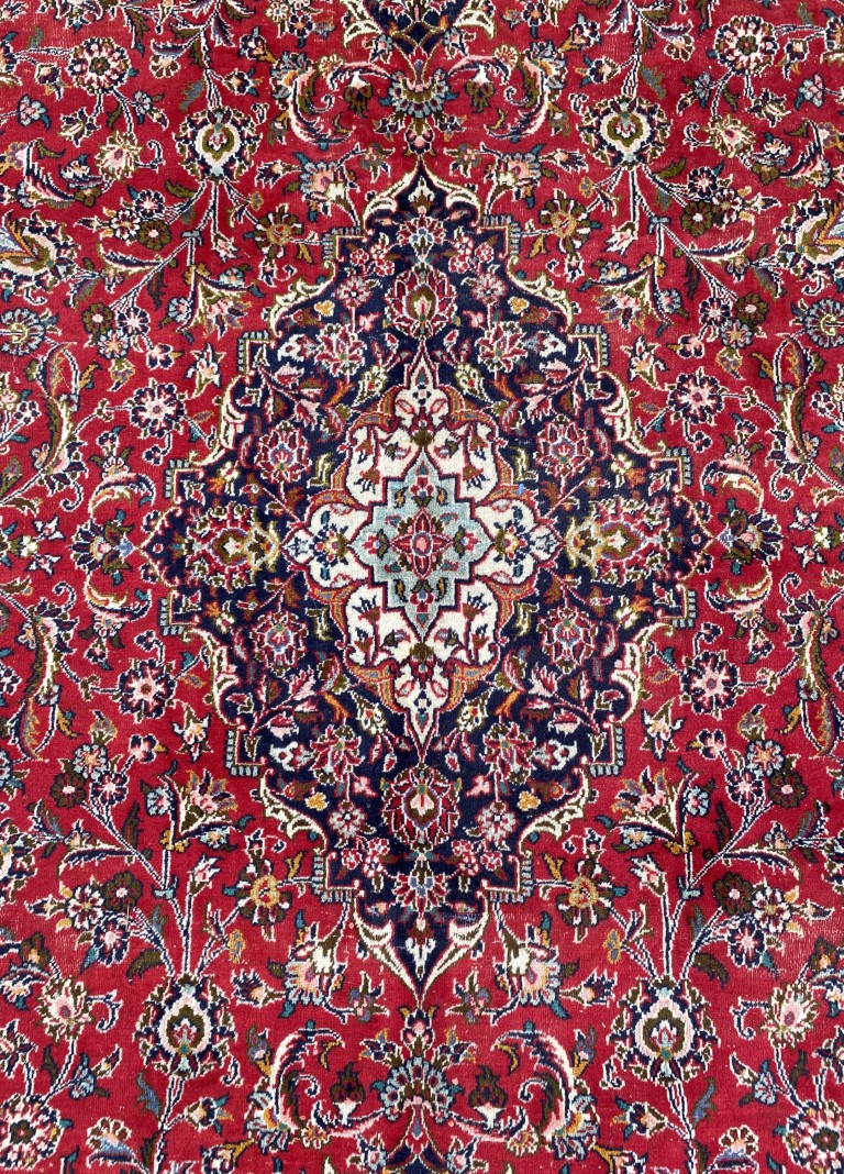 10x13 Hand-Knotted Persian Kashan Rug 10x13 Hand-Knotted Persian Kashan Rug