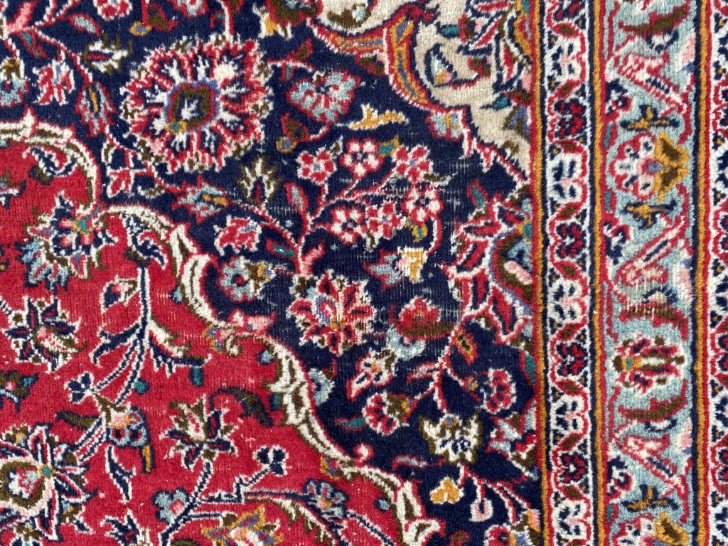 10x13 Hand-Knotted Persian Kashan Rug 10x13 Hand-Knotted Persian Kashan Rug