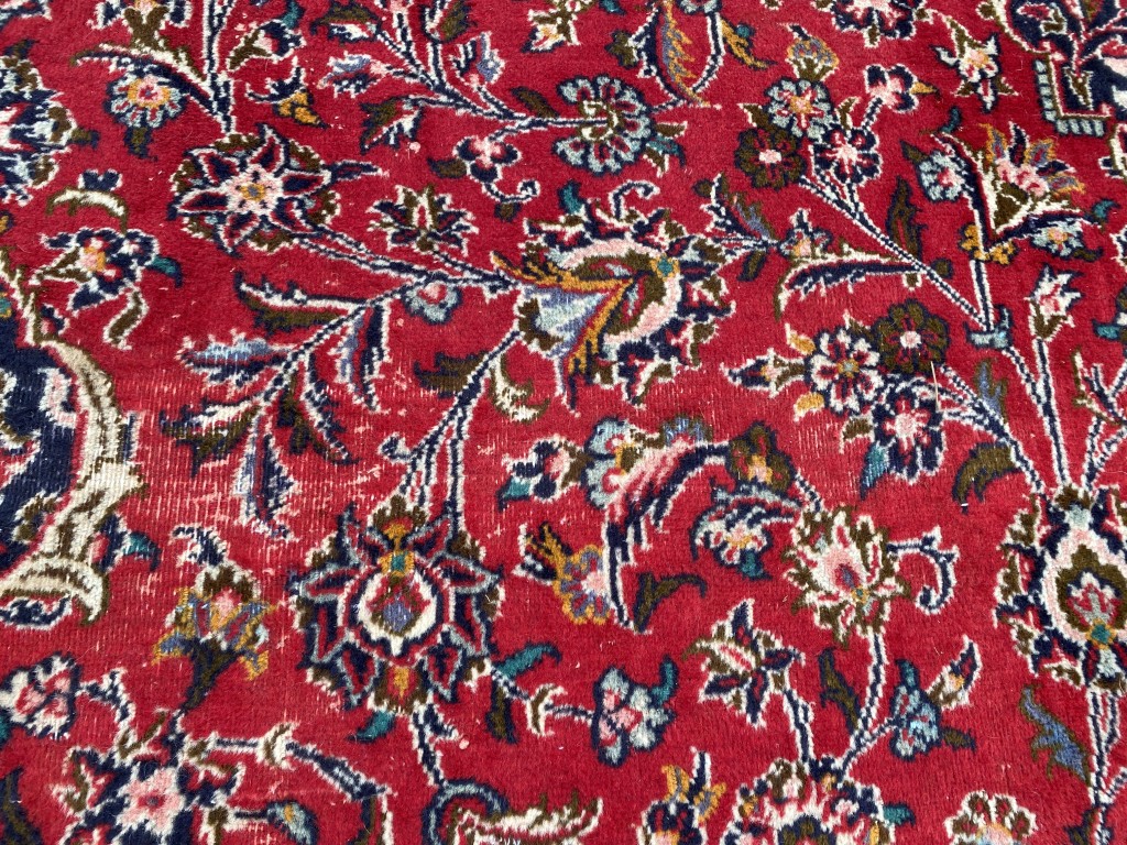 10x13 Hand-Knotted Persian Kashan Rug 10x13 Hand-Knotted Persian Kashan Rug