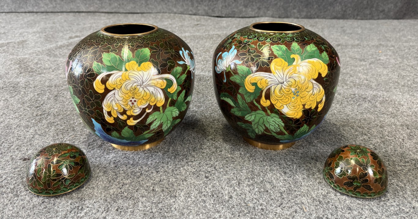 DR590 (6)Pair of Cloisonne Flower Decorated Ginger Jars Pair of Cloisonne Flower Decorated Ginger Jars