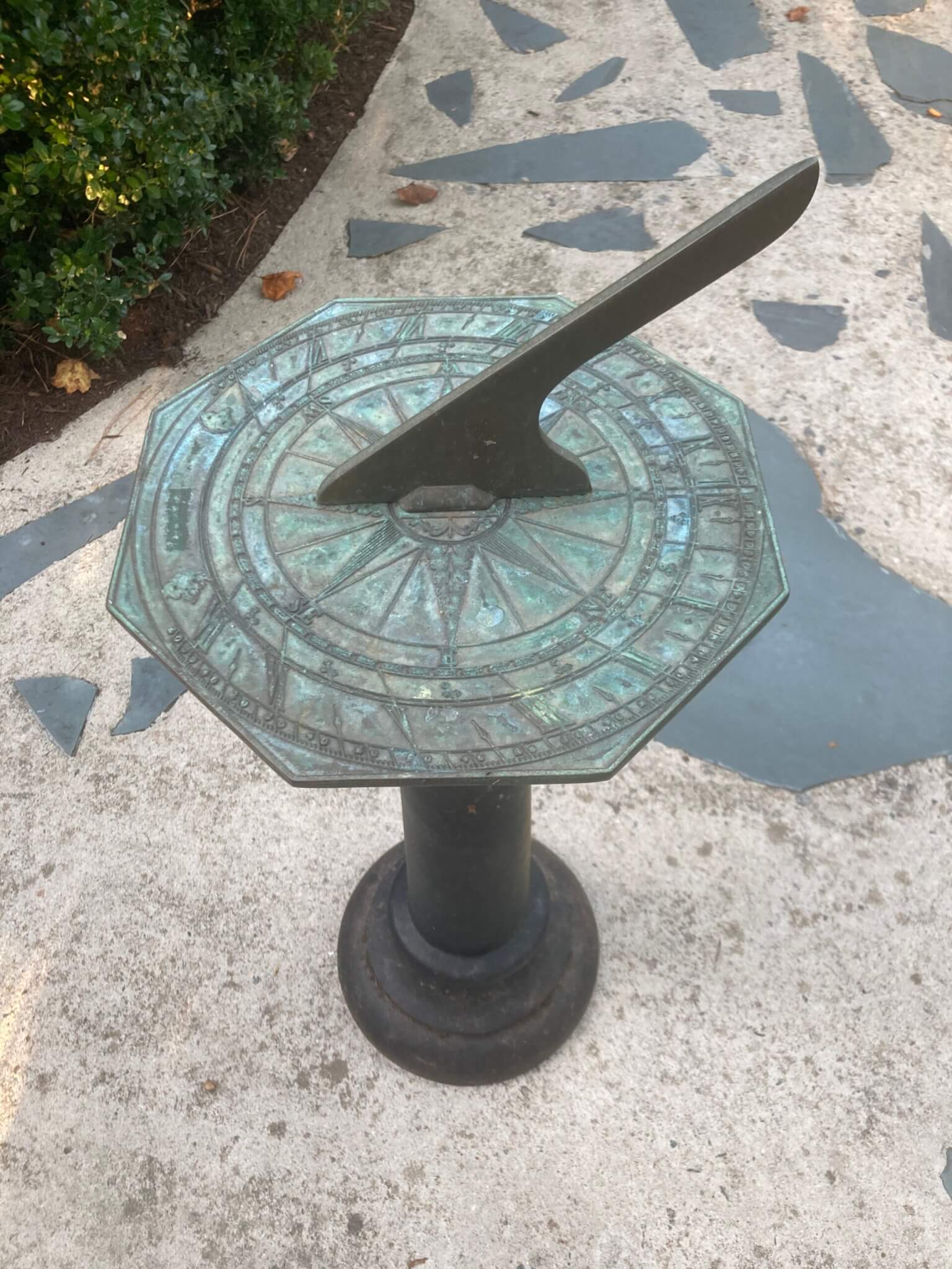 Virginia Metalcrafters Mount Vernon Replica Sundial Virginia Metalcrafters Mount Vernon Replica Sundial