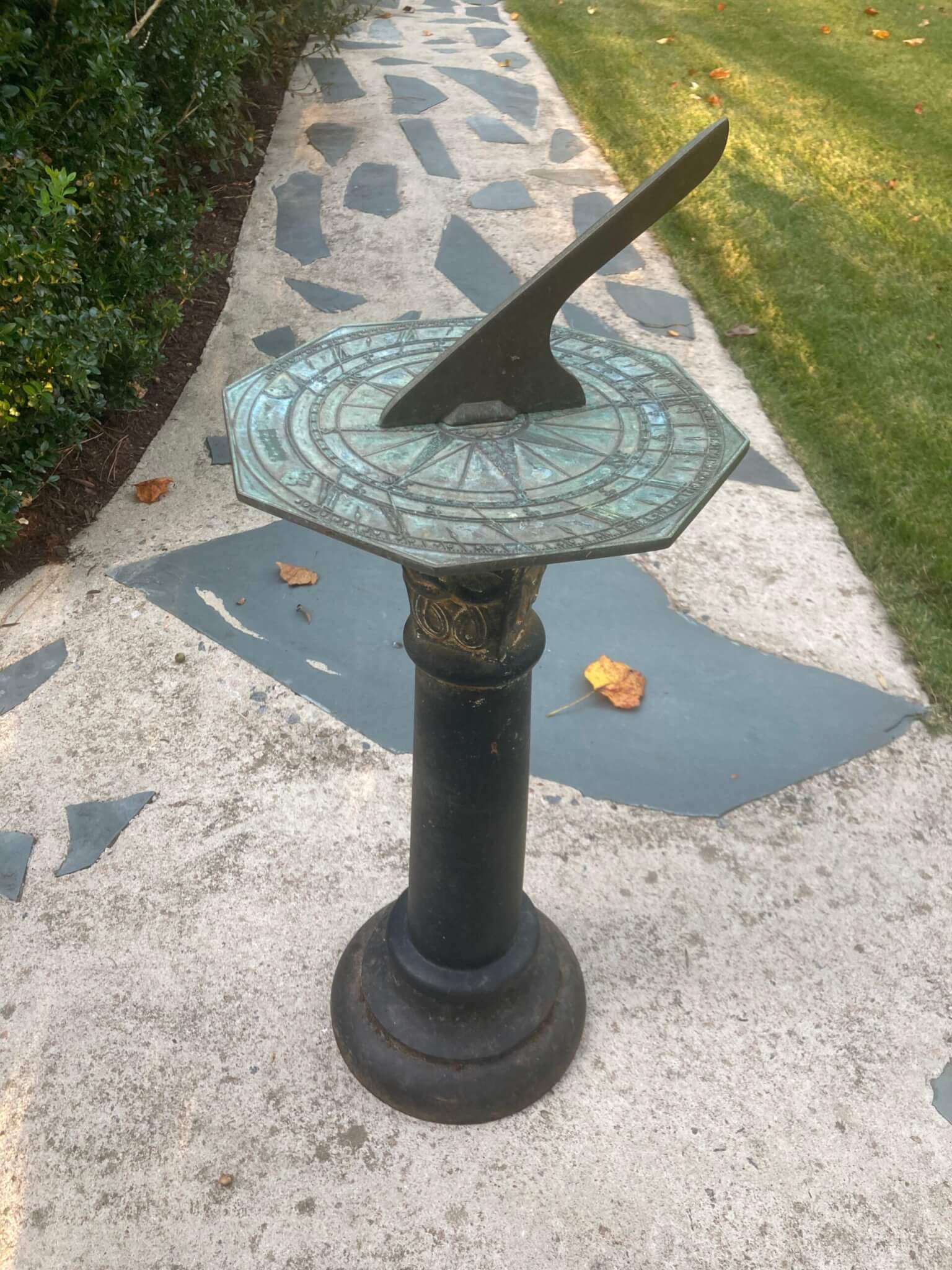 Virginia Metalcrafters Mount Vernon Replica Sundial Virginia Metalcrafters Mount Vernon Replica Sundial