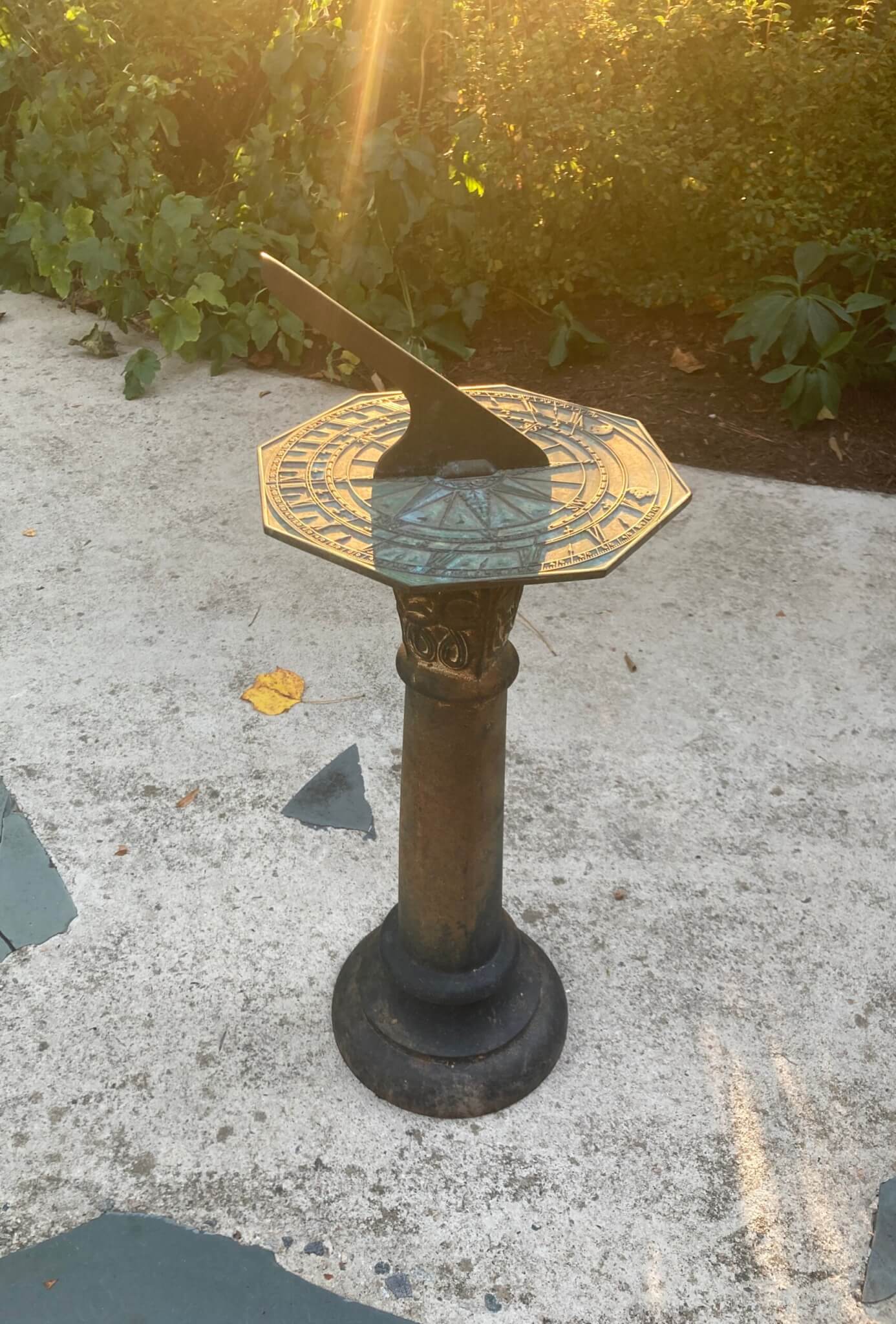 Virginia Metalcrafters Mount Vernon Replica Sundial Virginia Metalcrafters Mount Vernon Replica Sundial